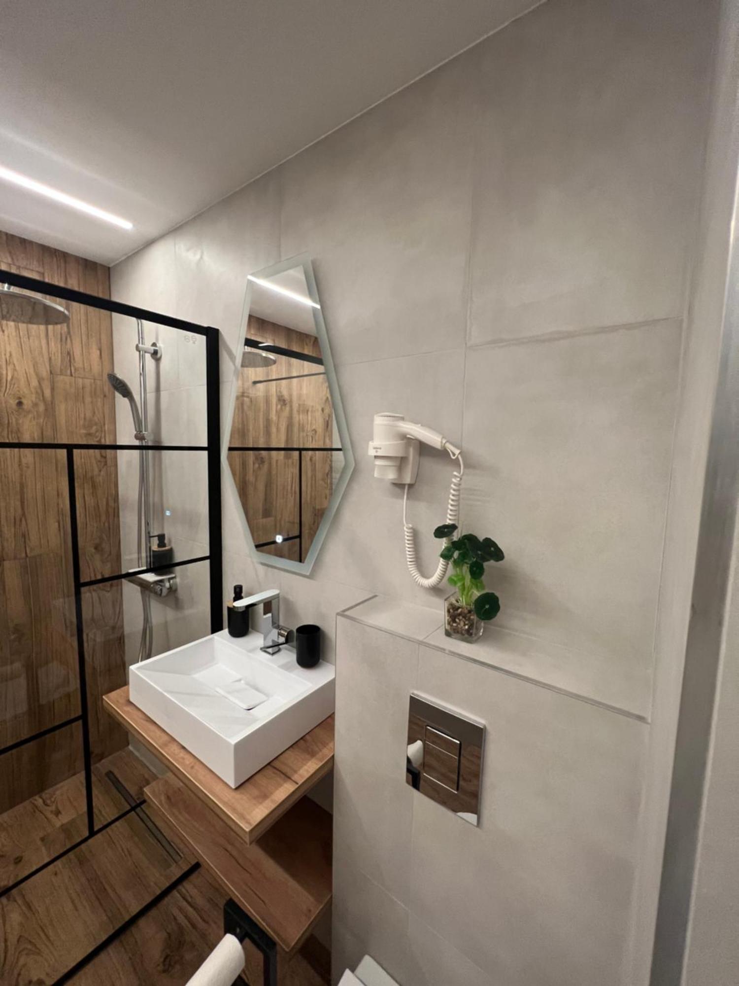 Modern Premium Apartment 1 特尔戈维什泰 外观 照片